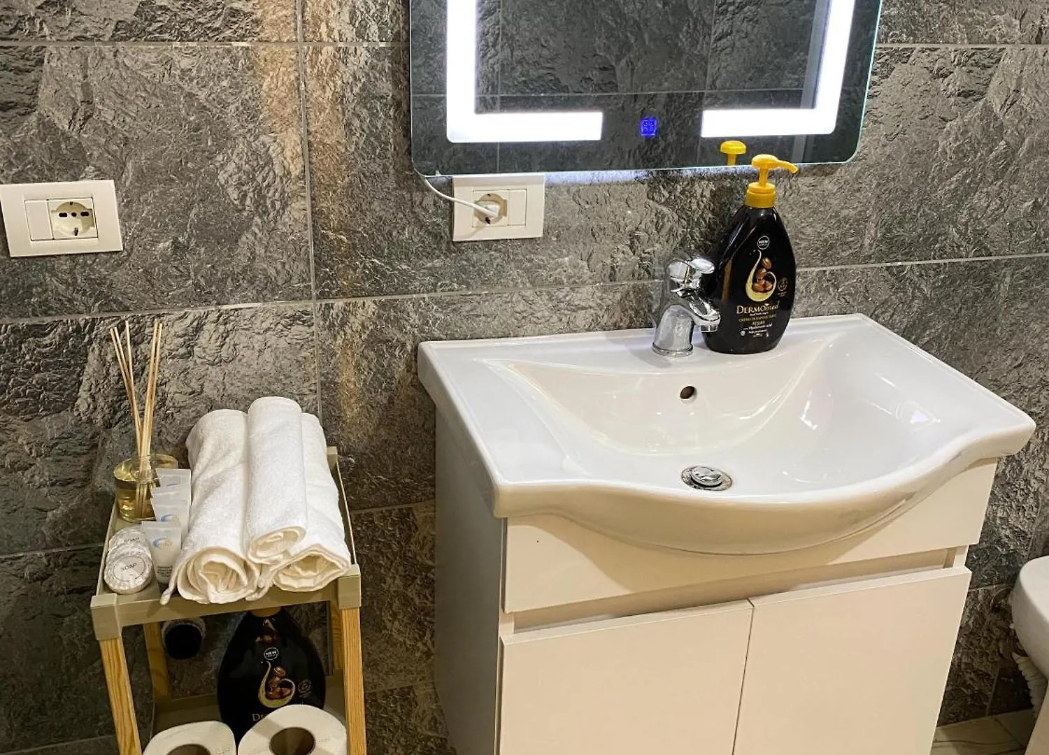 Buda Apartament 베라트 아파트